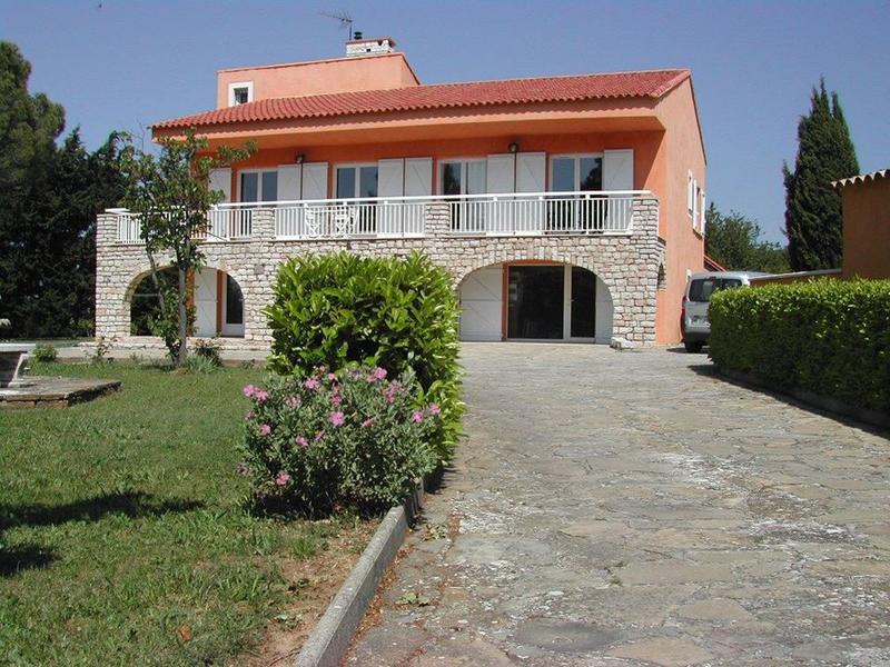 Maison traditionnelle - 175 m² - 7 pièces