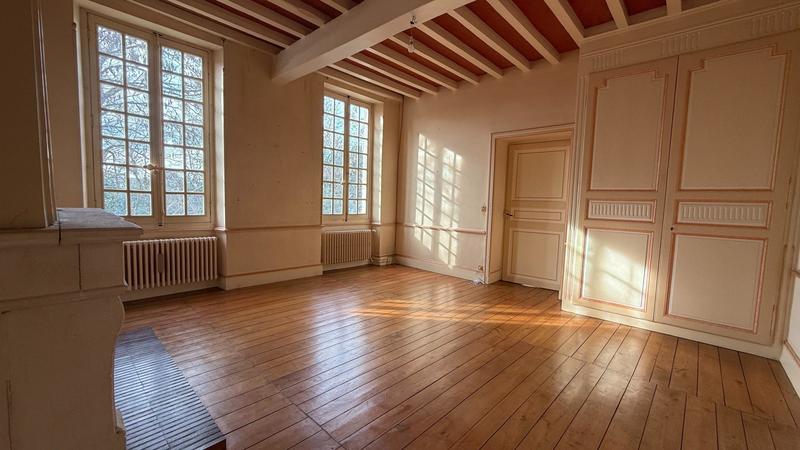 Maison - 290 m² - 6 pièces