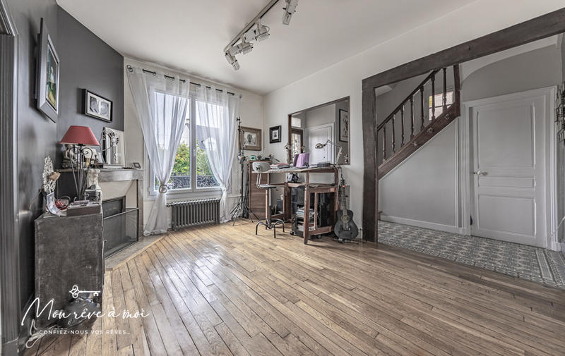 Maison - 143 m² - 6 pièces