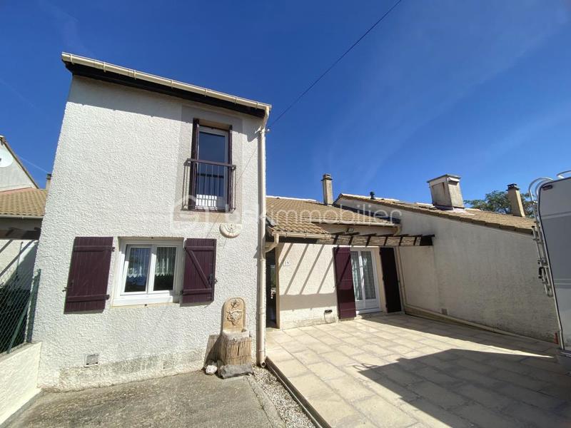 Villa - 99 m² - 5 pièces