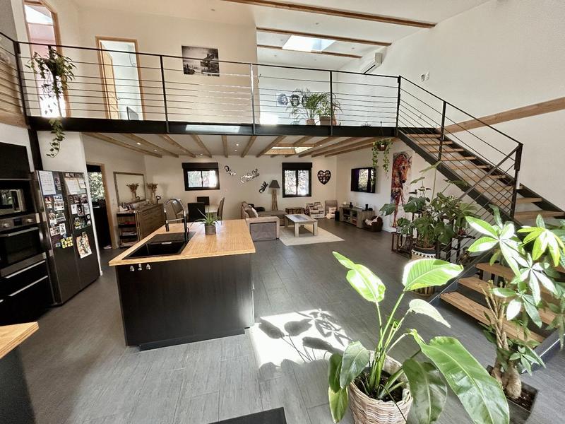 Maison - 161 m² - 4 pièces