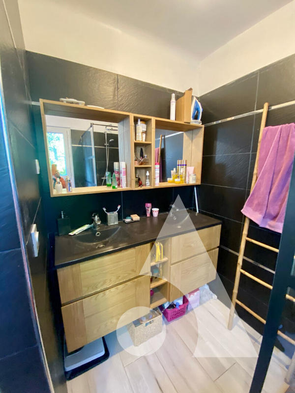 Maison - 101 m² - 5 pièces