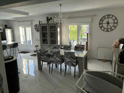 Maison - 105 m² - 4 pièces