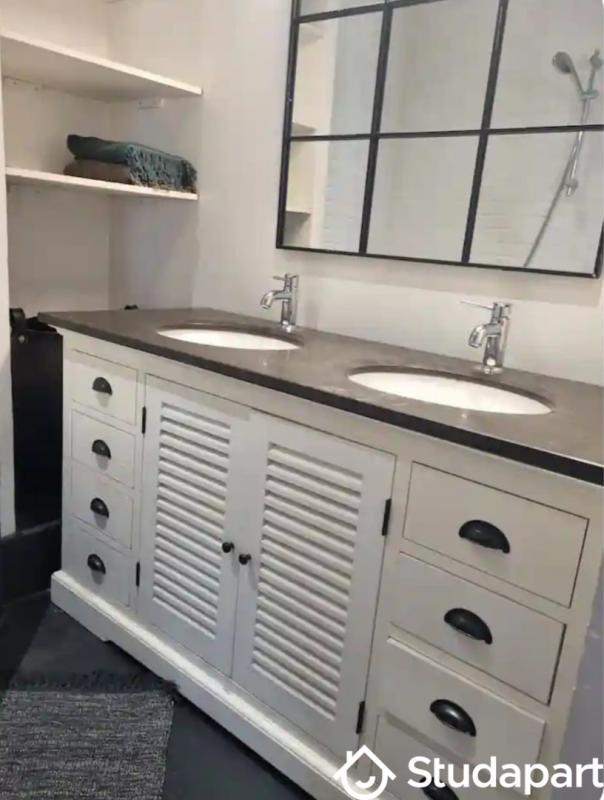 Chambre - 30 m² - 1 pièce