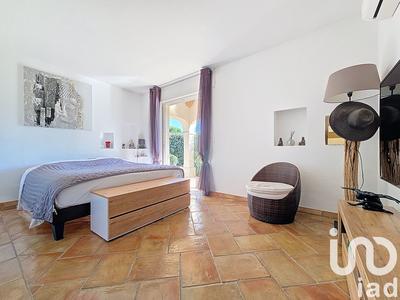 Maison - 140 m² - 4 pièces