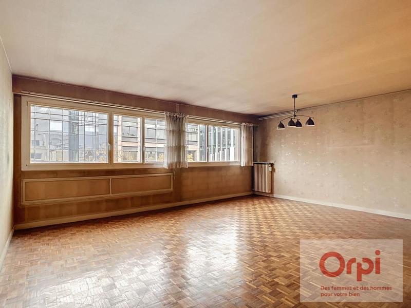 Appartement - 82 m² - 3 pièces