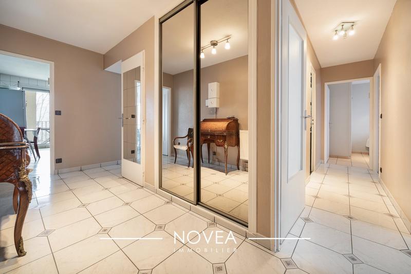 Appartement - 92 m² - 4 pièces