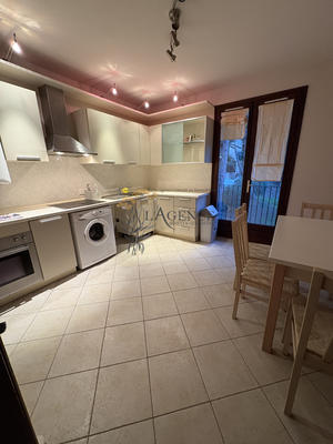 Appartement - 89 m² - 4 pièces