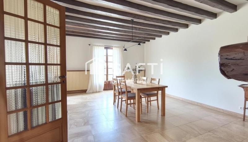 Maison - 230 m² - 8 pièces