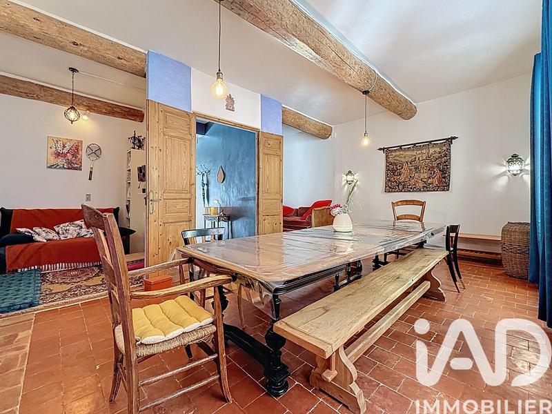 Maison - 225 m² - 9 pièces