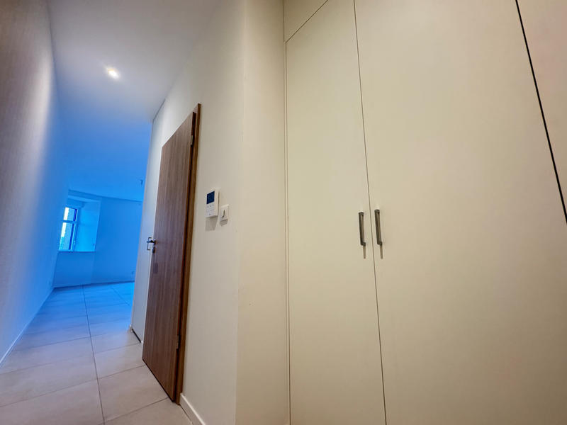 Appartement - 107 m² - 5 pièces