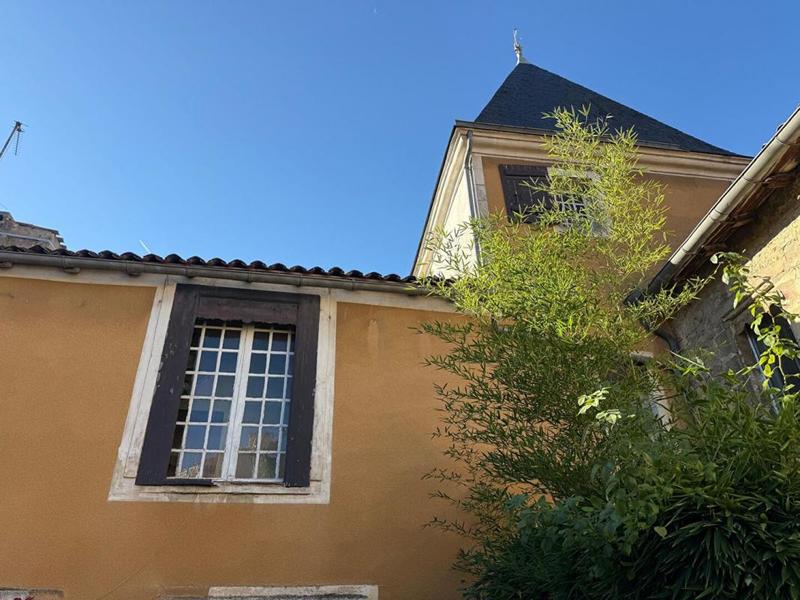 Maison en pierre - 245 m² - 6 pièces