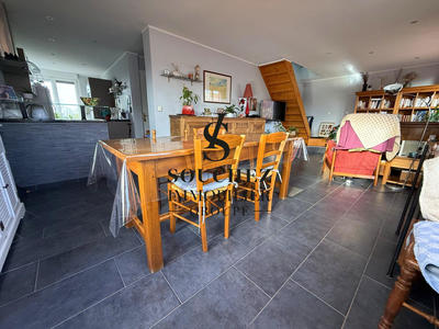 Maison - 102 m² - 6 pièces