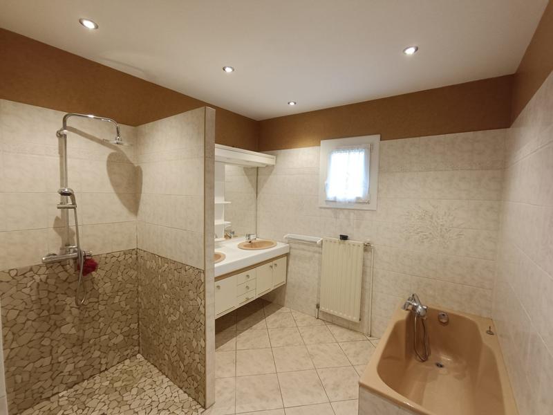 Maison - 88 m² - 4 pièces