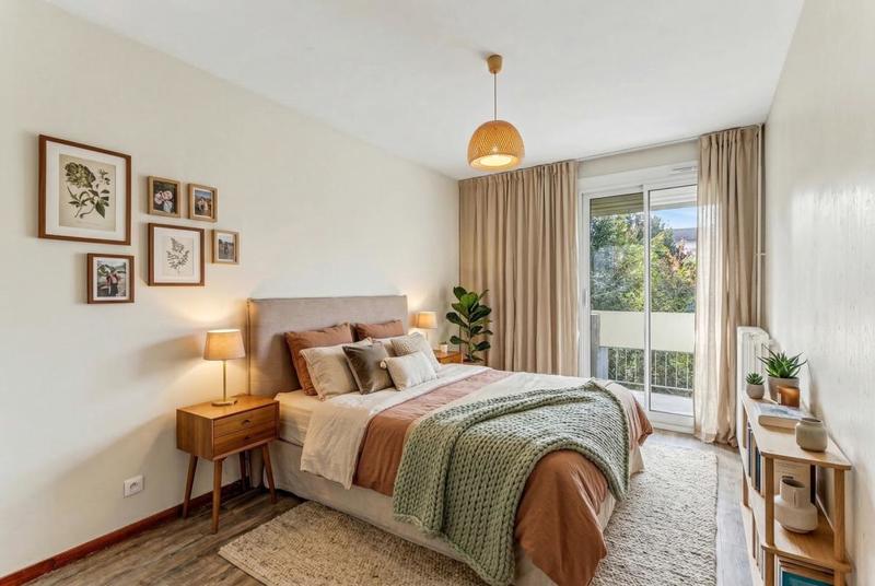 Appartement - 94 m² - 4 pièces