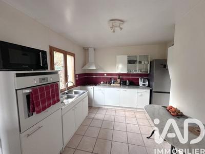 Maison - 93 m² - 4 pièces