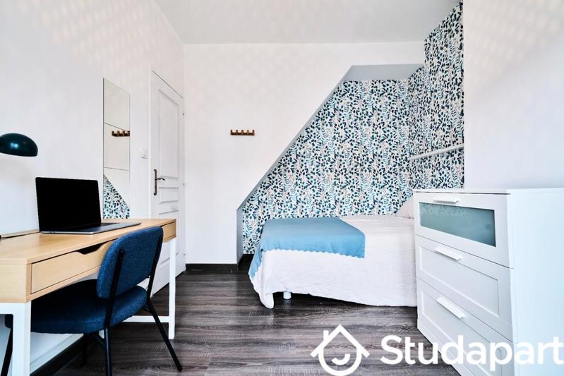 Chambre - 12 m² - 1 pièce