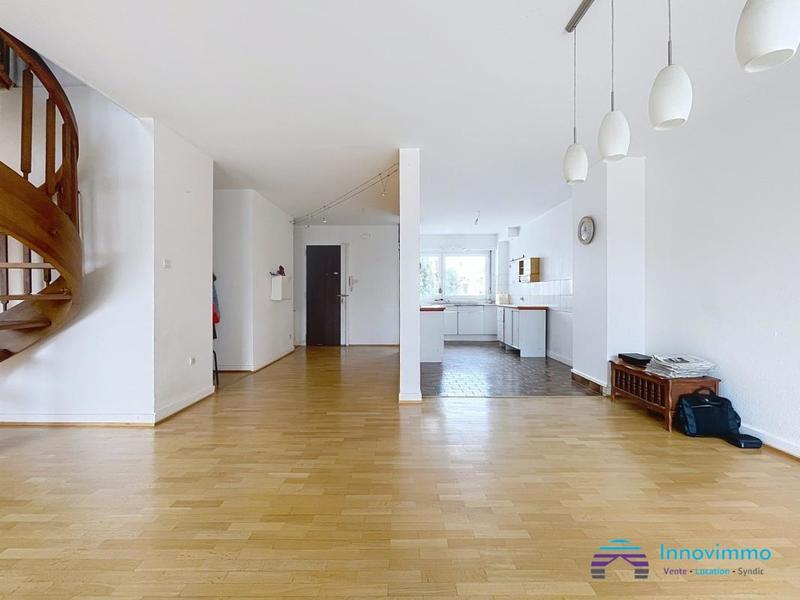 Appartement - 128 m² - 5 pièces