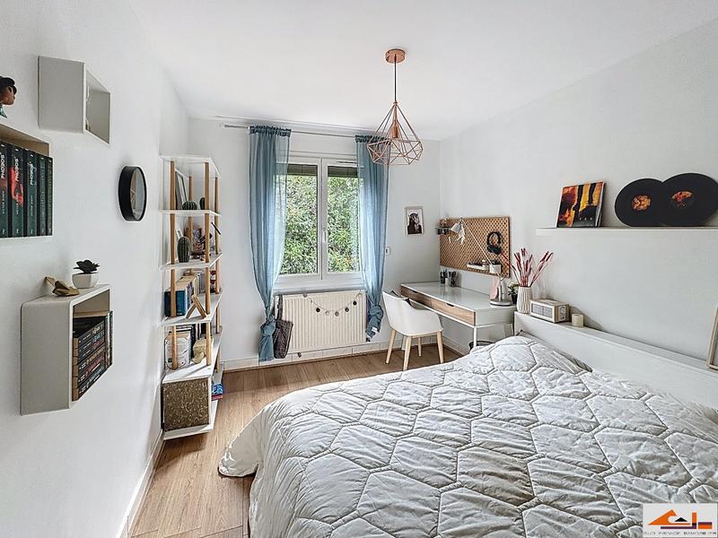 Maison - 184 m² - 7 pièces