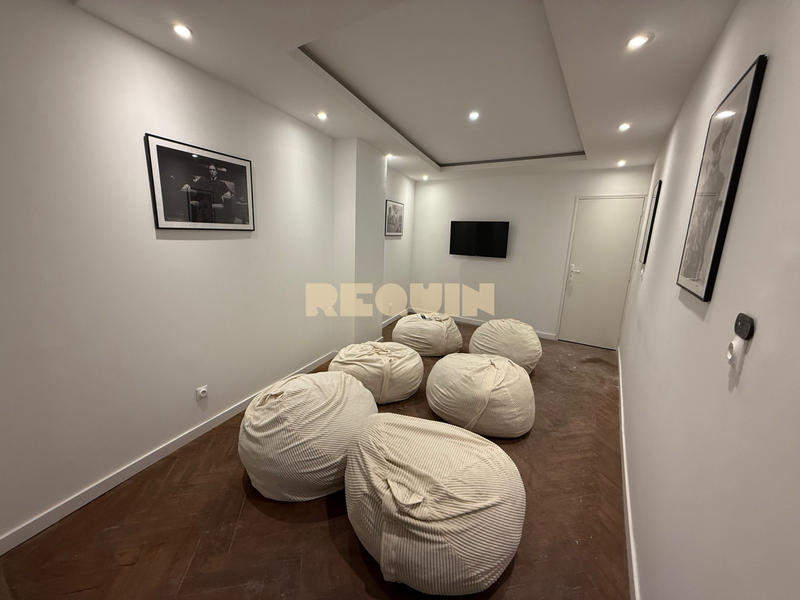 Maison - 230 m² - 9 pièces