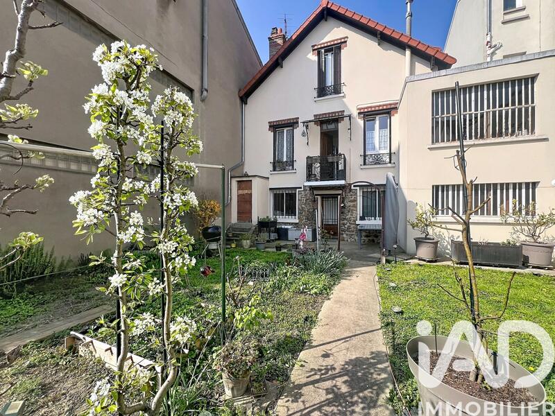 Maison - 93 m² - 4 pièces