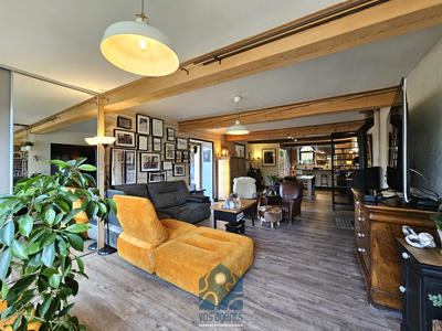 Propriété - 170 m² - 6 pièces