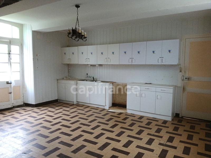 Maison - 211 m² - 8 pièces