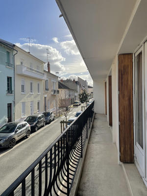 Appartement - 72 m² - 3 pièces