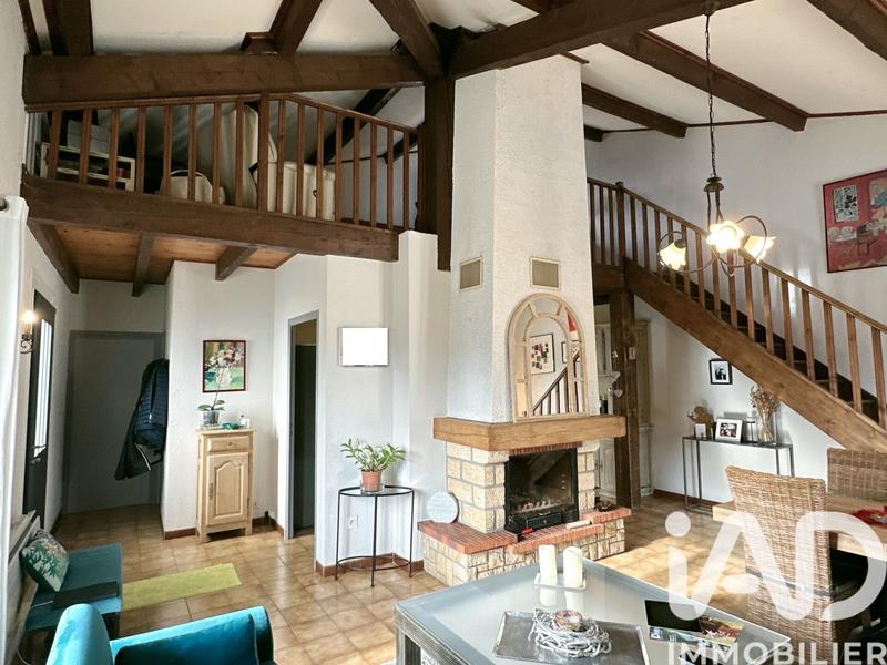 Maison - 107 m² - 6 pièces