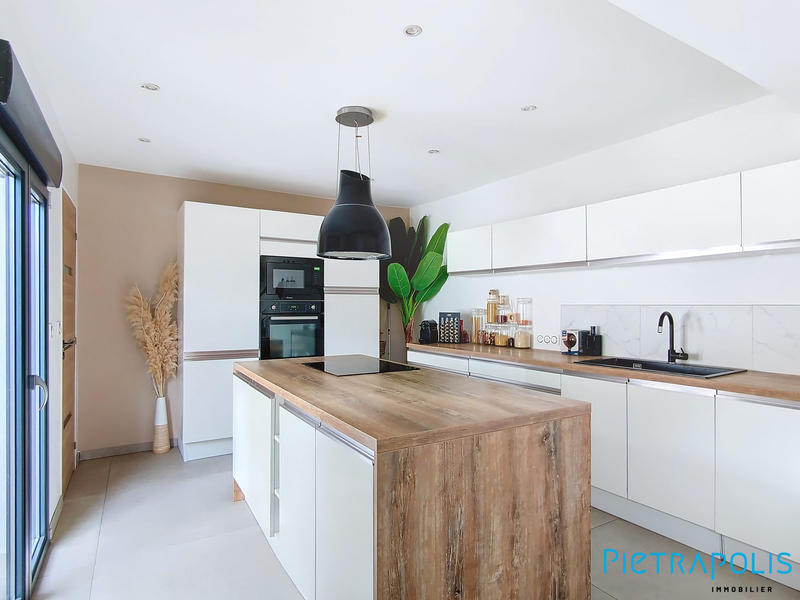 Villa - 137 m² - 4 pièces