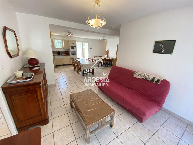 Maison - 196 m² - 15 pièces