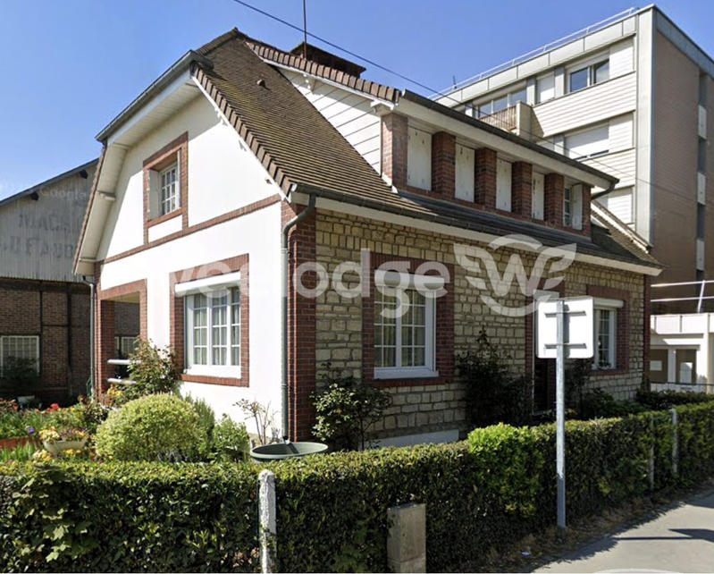 Maison - 120 m² - 7 pièces