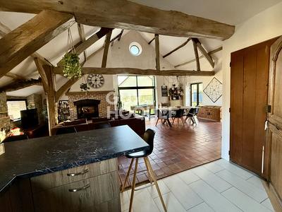 Maison - 216 m² - 10 pièces