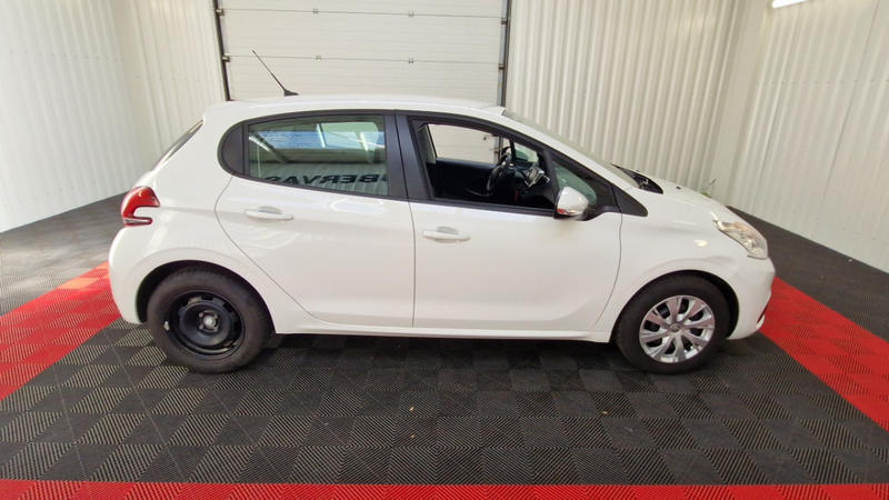 Peugeot 208 affaire Puretech 82 s&amp;amp;S Premium Pack