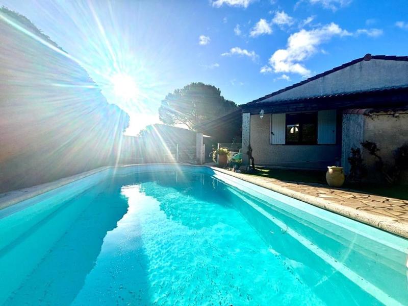 Villa - 90 m² - 4 pièces