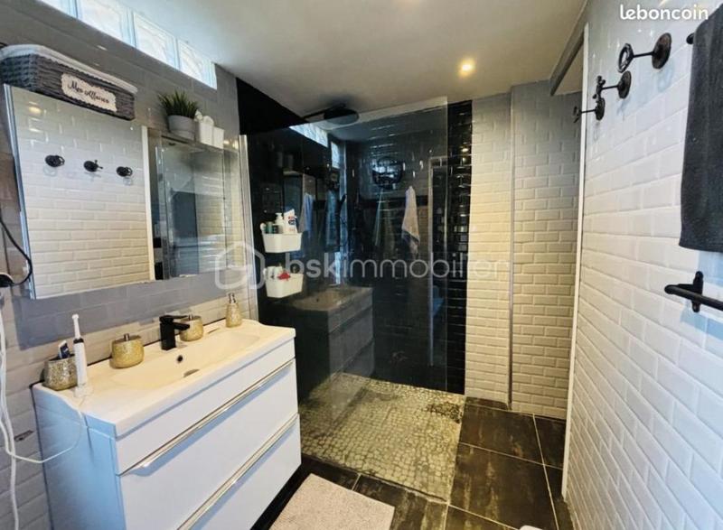 Villa - 99 m² - 4 pièces