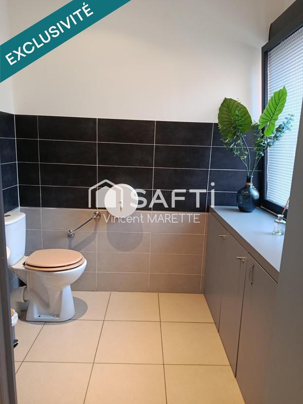 Local commercial - 99 m²