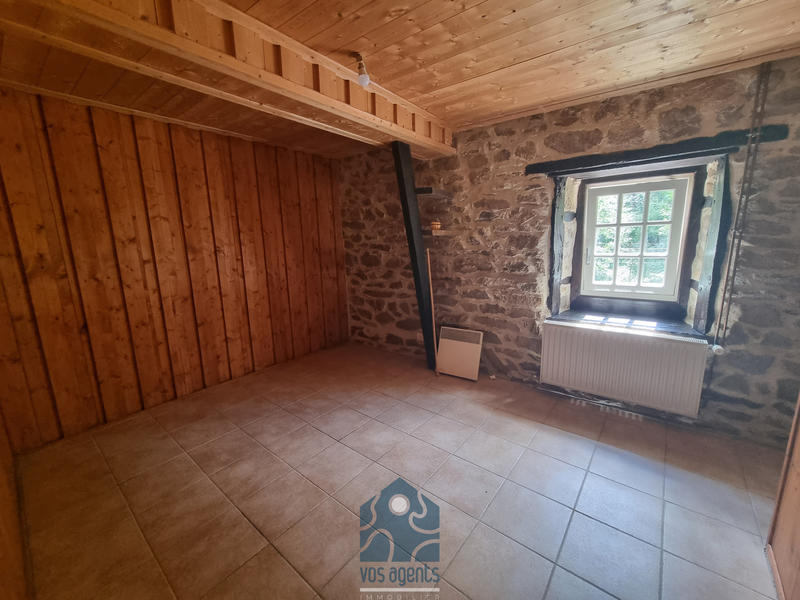 Propriété - 250 m² - 8 pièces