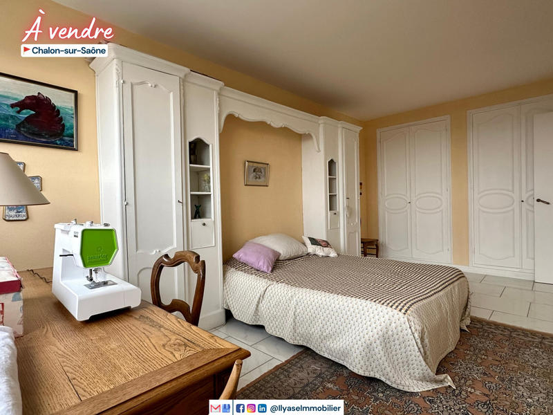 Appartement - 130 m² - 4 pièces