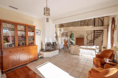 Maison - 157 m² - 5 pièces