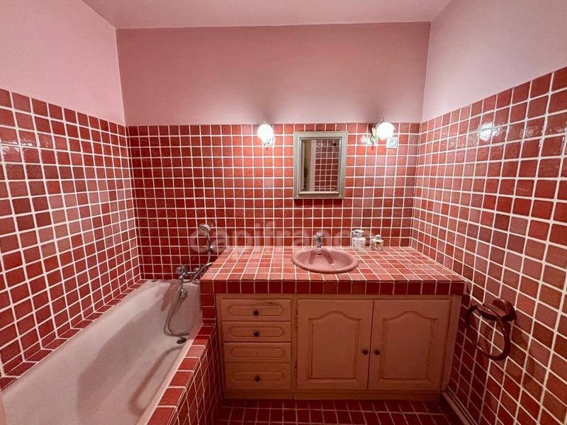 Appartement - 80 m² - 4 pièces