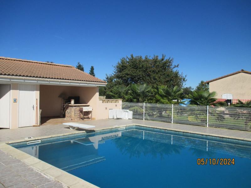 Maison - 186 m² - 8 pièces