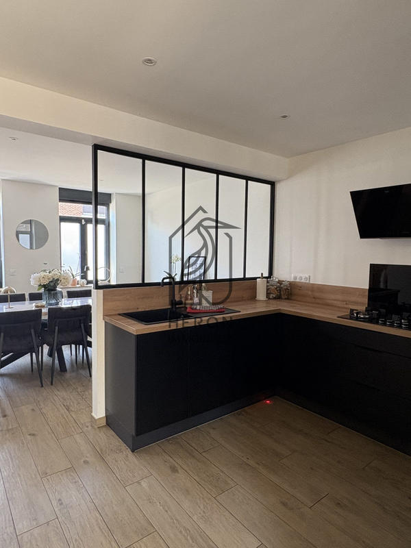 Maison ancienne - 105 m² - 5 pièces