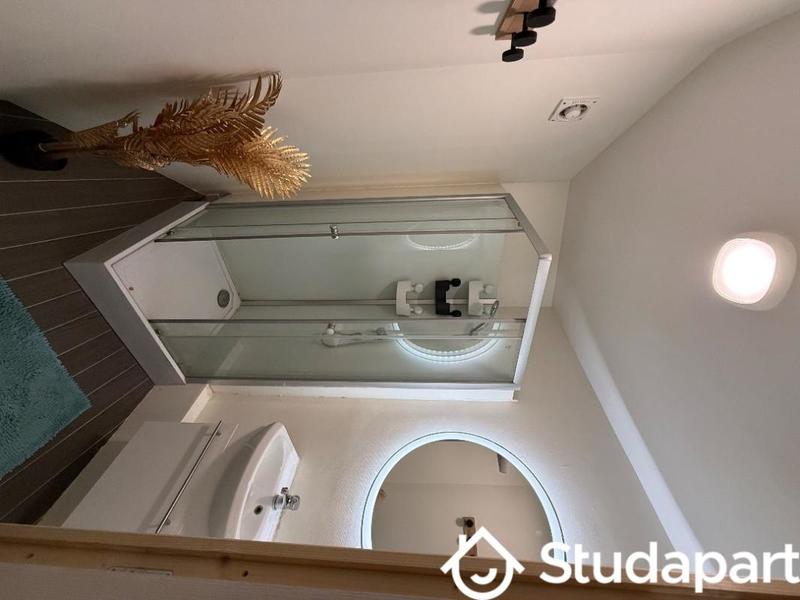 Chambre - 15 m² - 1 pièce