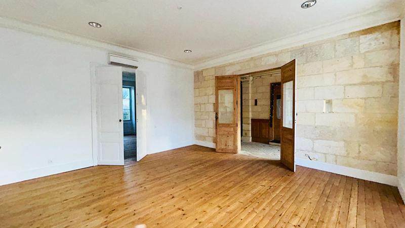 Appartement - 64 m² - 2 pièces