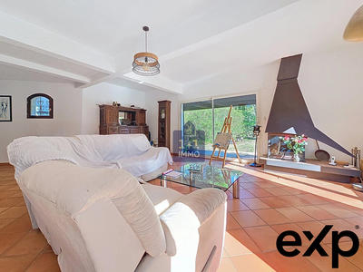 Maison - 179 m² - 6 pièces