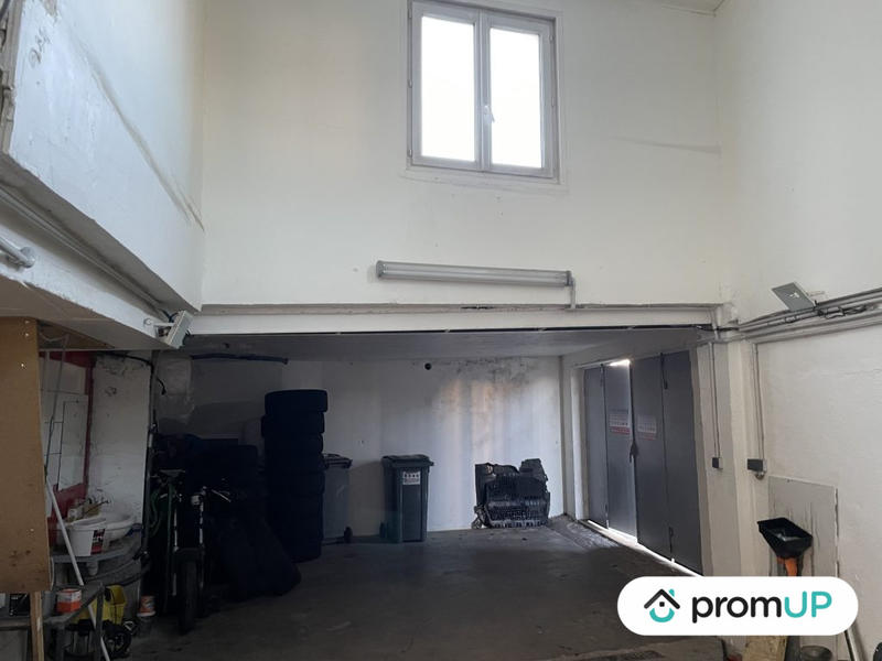 Parking / Garage - 50 m²