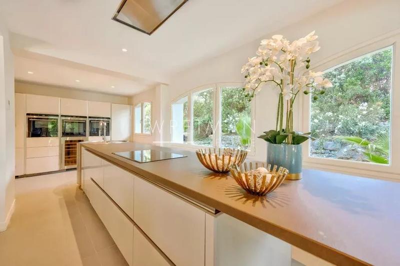 Villa - 430 m² - 7 pièces