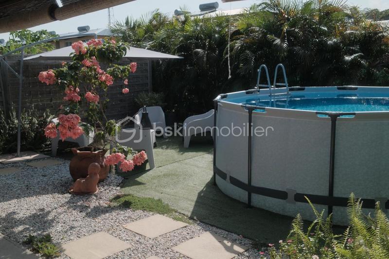 Maison jumelée - 66 m² - 3 pièces