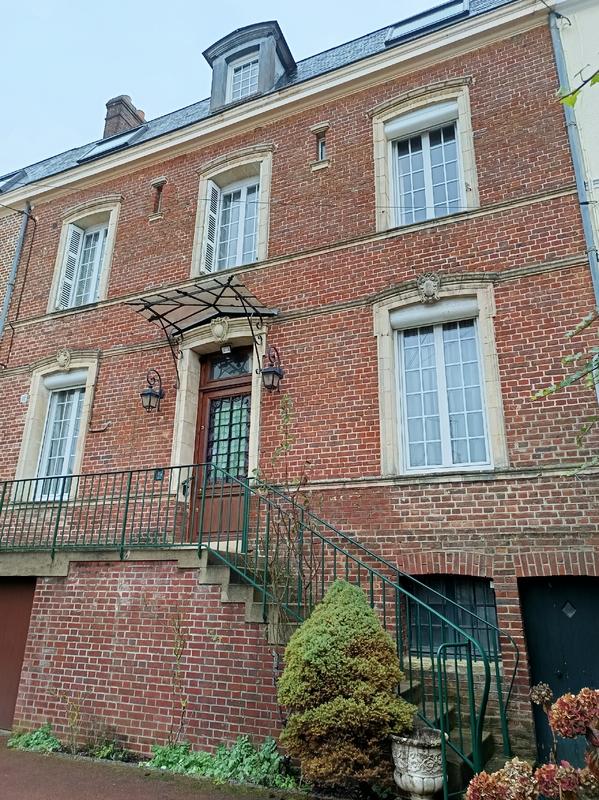 Maison bourgeoise - 235 m² - 10 pièces